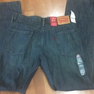 Levi straight leg jeans NWT
